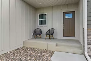 1195 Ivy Wy, Faribault, MN 55021 - Photo 4