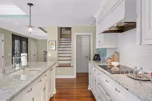 21 Avon Street S, Saint Paul, MN 55105 - Photo 8