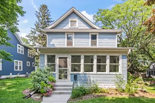 2093 Roblyn Ave, Saint Paul, MN 55104 - Photo 1