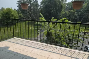 2485 Londin Ln E, Maplewood, MN 55119 - Photo 2