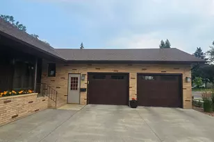 1615 4th St N, Wahpeton,  58075 - Photo 2