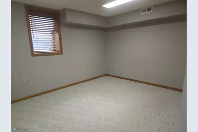 1615 4th Street N, Wahpeton,  58075 - Photo 32