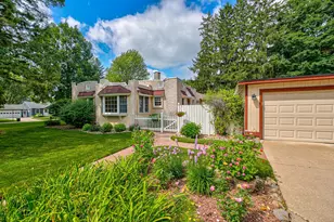 835 Oak Knoll Ave, River Falls, WI 54022 - Photo 1