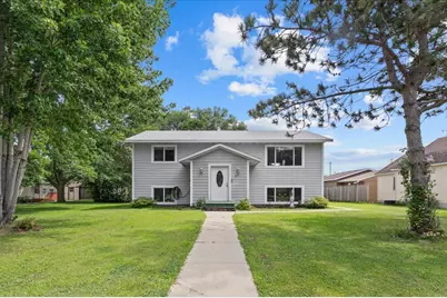 324 38th Avenue N, Saint Cloud, MN 56303 - Photo 1