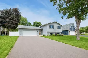 5533 Golfview Ln N, Oakdale, MN 55128 - Photo 32