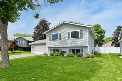 5533 Golfview Lane N, Oakdale, MN 55128 - Photo 36