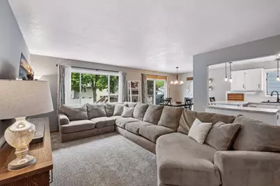 5533 Golfview Lane N, Oakdale, MN 55128 - Photo 6