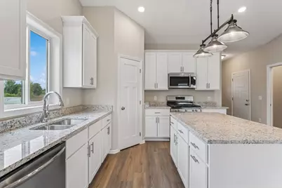 4905 Evergreen Drive N, Hugo, MN 55038 - Photo 2