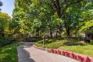 1201 Yale Pl, Minneapolis, MN 55403 - Photo 46