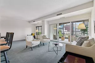 1201 Yale Pl, Minneapolis, MN 55403 - Photo 2