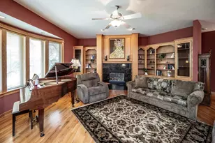 4525 Alicia Dr, Eagan, MN 55077 - Photo 14