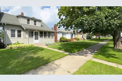 817 Harrison Street, Eveleth, MN 55734 - Photo 1