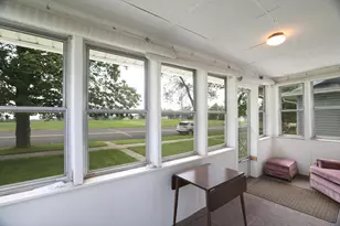 817 Harrison St, Eveleth, MN 55734 - Photo 2