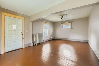 71 Lawson Avenue W, Saint Paul, MN 55117 - Photo 2