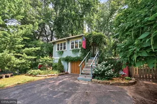 186 Dartmoor Rd, Mahtomedi, MN 55115 - Photo 1