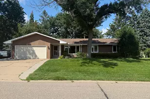1980 Tioga Blvd, New Brighton, MN 55112 - Photo 1