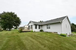 904 Marie Ln, Zumbrota, MN 55992 - Photo 6