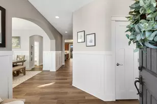 8055 Covered Bridge Rd, Prior Lake, MN 55372 - Photo 2