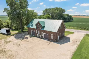 11809 SW 72nd Ave, Ellendale, MN 56026 - Photo 2