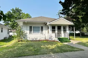 418 S 9th St, Brainerd, MN 56401 - Photo 1