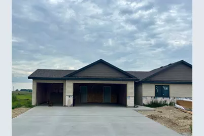 309 11th Street N, Goodhue, MN 55027 - Photo 1