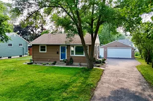 742 Shumway St S, Shakopee, MN 55379 - Photo 1