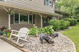 843 37th St SE, Buffalo, MN 55313 - Photo 6