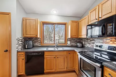 10200 Upper 205th Street W, Lakeville, MN 55044 - Photo 6