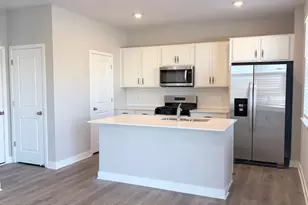 17025 Draper Wy, Lakeville, MN 55044 - Photo 10