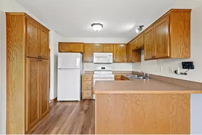 435 Garfield Street, Dresser, WI 54009 - Photo 6