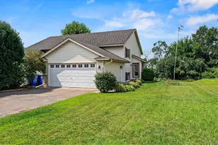 435 Garfield St, Dresser, WI 54009 - Photo 34