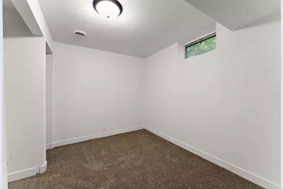 405 Judith Avenue, Roseville, MN 55113 - Photo 24