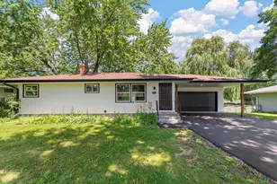 405 Judith Ave, Roseville, MN 55113 - Photo 6