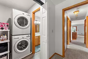 3487 York Dr, Woodbury, MN 55125 - Photo 8