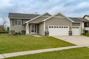 907 15th Ave NW, Kasson, MN 55944 - Photo 1