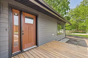 306 Elk St NW, Warroad, MN 56763 - Photo 4