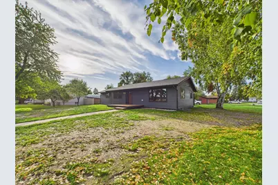 306 Elk Street NW, Warroad, MN 56763 - Photo 6