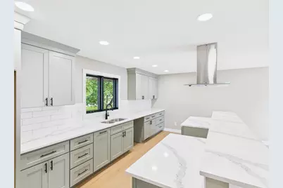 306 Elk Street NW, Warroad, MN 56763 - Photo 36