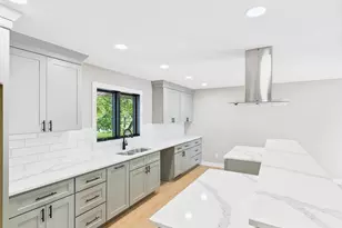 306 Elk St NW, Warroad, MN 56763 - Photo 36