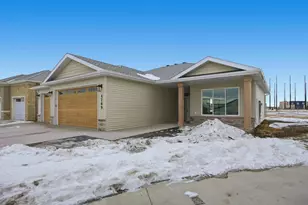 4769 32nd St S, Fargo, ND 58104 - Photo 2