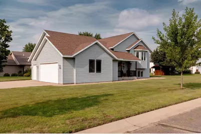 704 Pleasant View Lane, Litchfield, MN 55355 - Photo 2