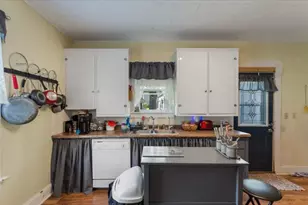 203 W Oak St, Osakis, MN 56360 - Photo 6