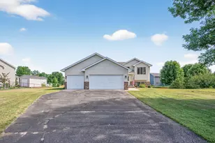 516 Cottonwood Street Southwest, Isanti, MN 55040 - Photo 30
