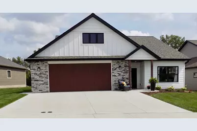 510 Kodiak Drive NW, Stewartville, MN 55976 - Photo 1