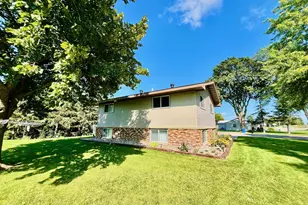 27015 Co Hwy 1, Fergus Falls, MN 56537 - Photo 48