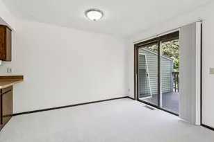 13910 Herald Ct, Apple Valley, MN 55124 - Photo 10