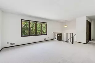 13910 Herald Ct, Apple Valley, MN 55124 - Photo 4