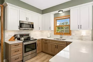 4117 Countryview Dr, Eagan, MN 55123 - Photo 12