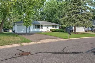 125 Yoho Dr, Anoka, MN 55303 - Photo 1