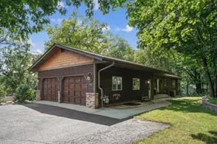 9520 Lakeview Cir, Chaska, MN 55318 - Photo 1